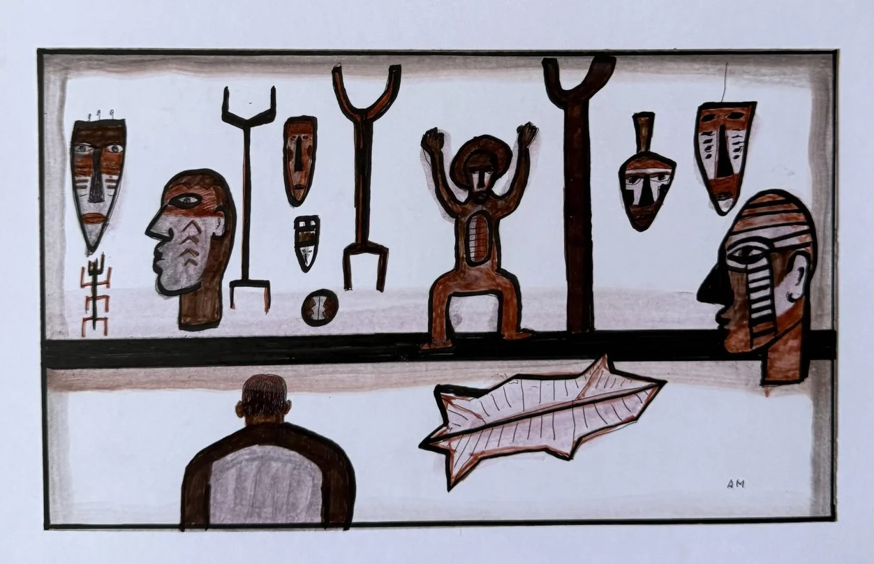 Étagère de masques et objets africains, personnage assis les observant depuis le bas