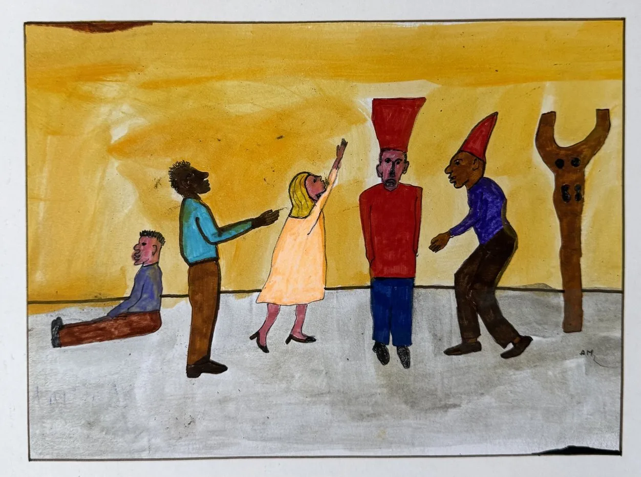 Scène colorée sur fond jaune, femme dansant en robe jaune, personnage à toque rouge, figure encapuchonnée