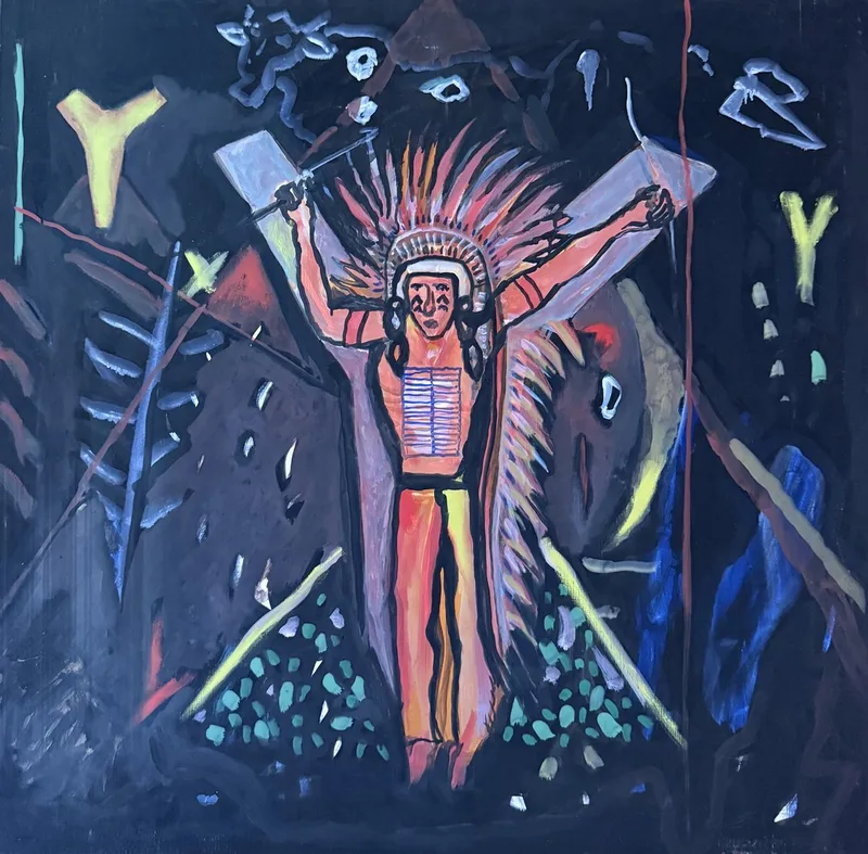 Figure au visage marqué et à la coiffe de plumes, bras levés, ossements flottants sur fond sombre