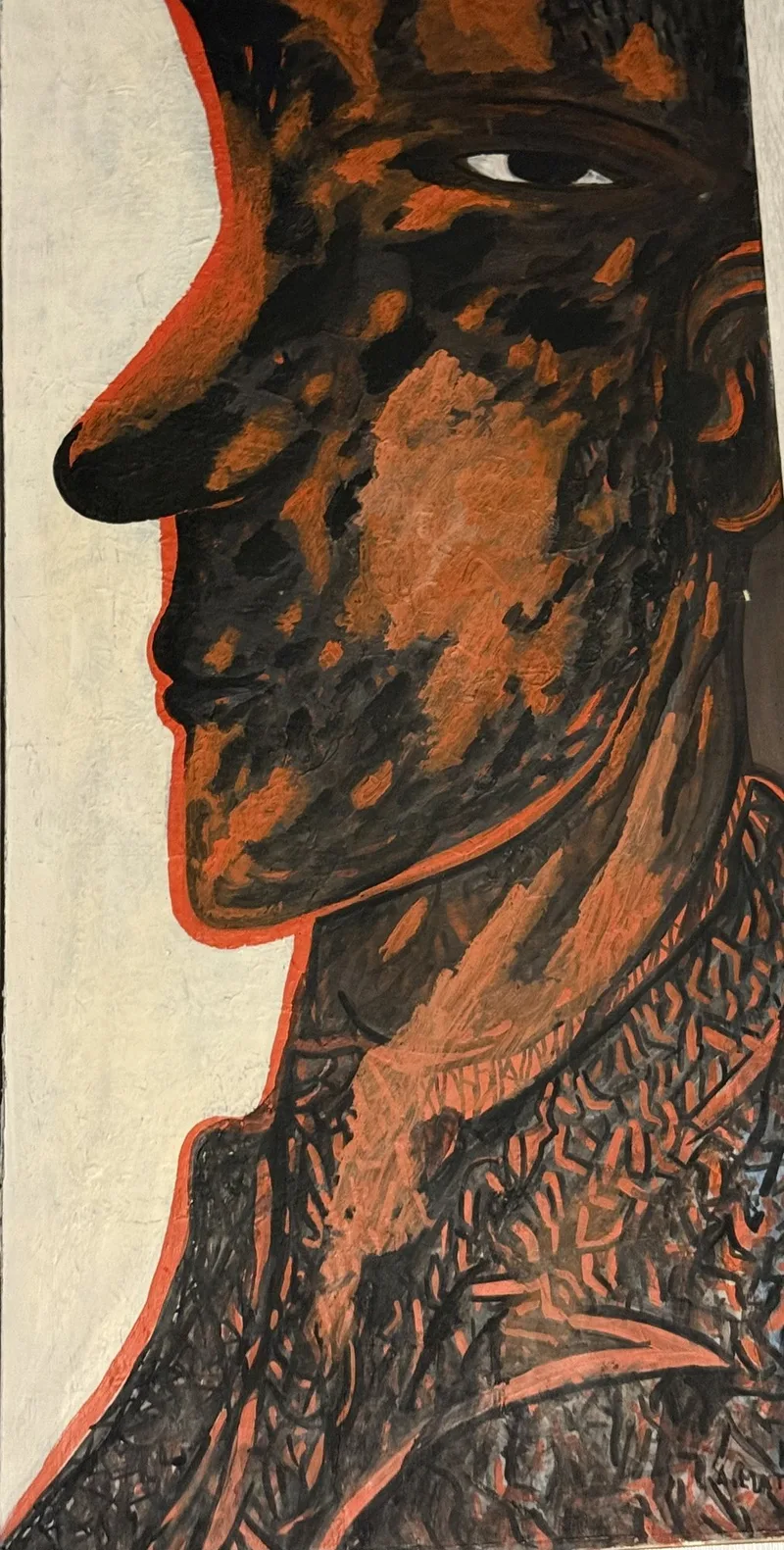 Portrait de profil en gros plan, patchwork de touches orange et noires sur fond clair
